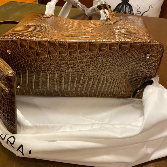 Giftable! NWT Brahmin Brooke Tote!  STUNNING! Work?  Travel? - Picture 10 of 12